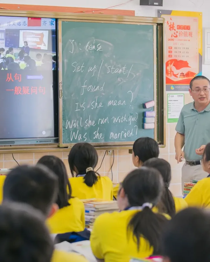 Các khoá học tại Tiếng Anh Vui Nhộn Ms Ly Ly